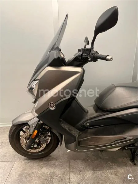 Yamaha XMAX 400 – Vista 4