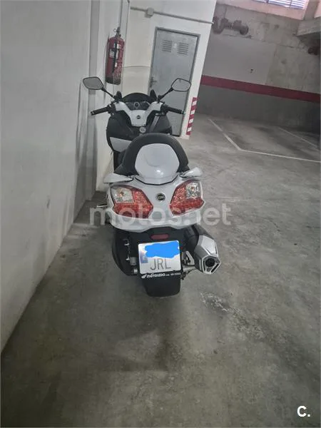 SYM Maxsym 600 – Vista 3