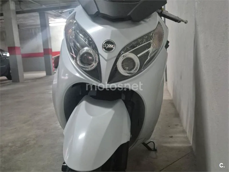 SYM Maxsym 600 - Vista 4
