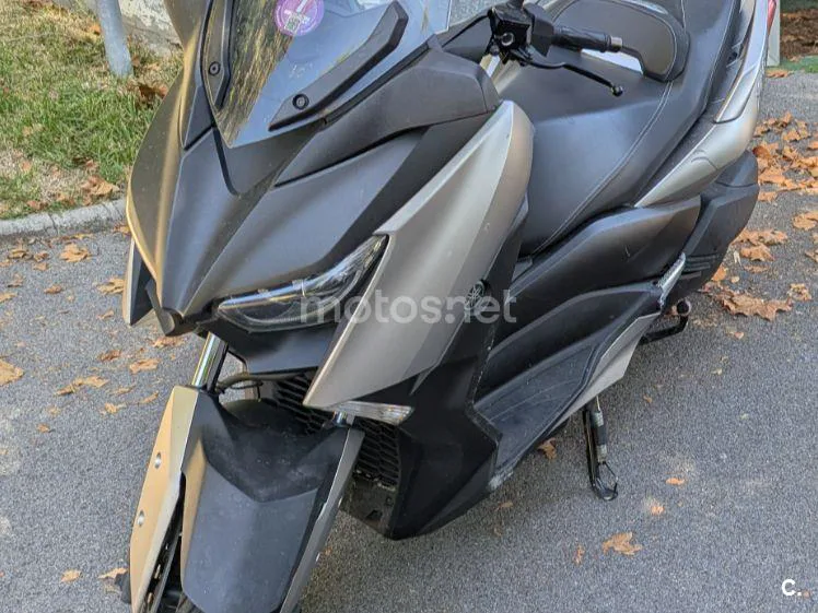 Yamaha XMAX 300 - Vista 5