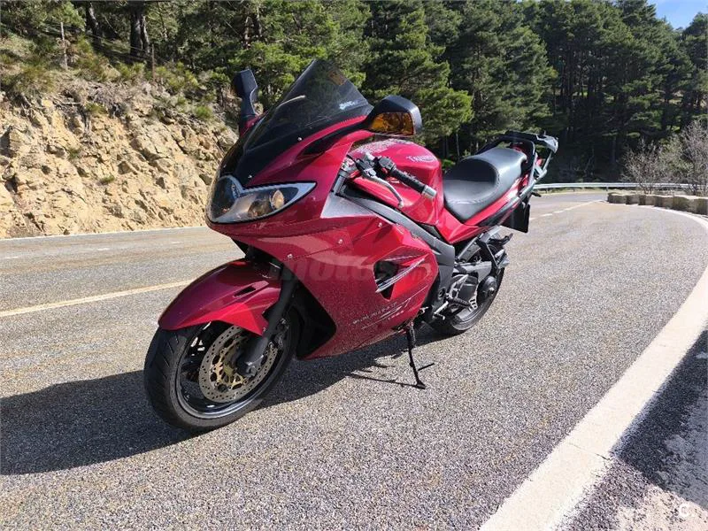 Triumph Sprint ST – Vista 3