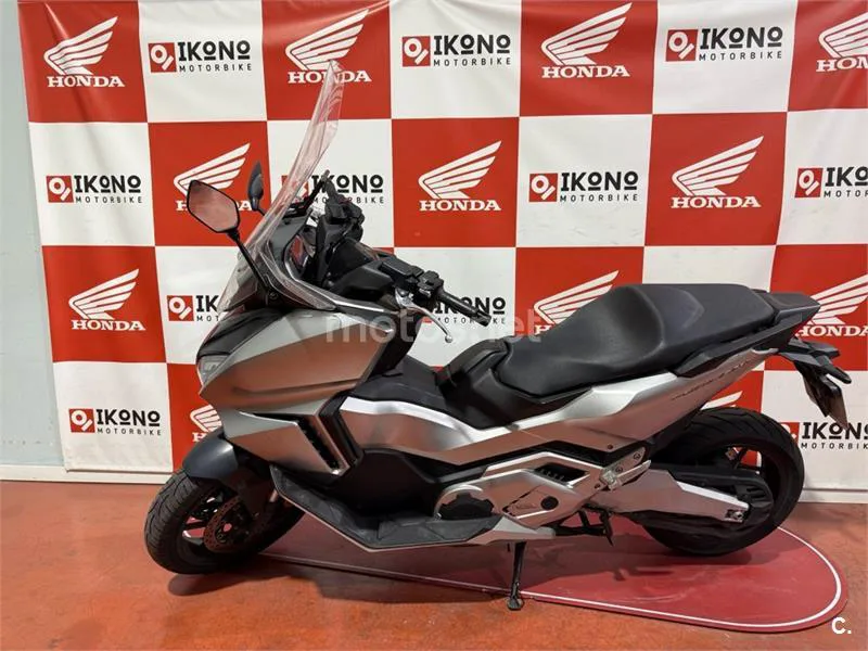 Honda Forza 750 – Vista 4