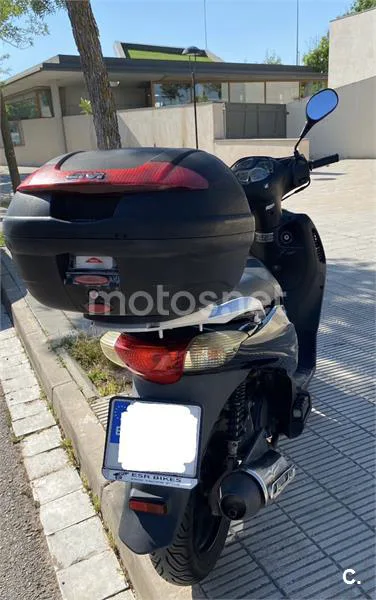 Honda NES 125 – Vista 5