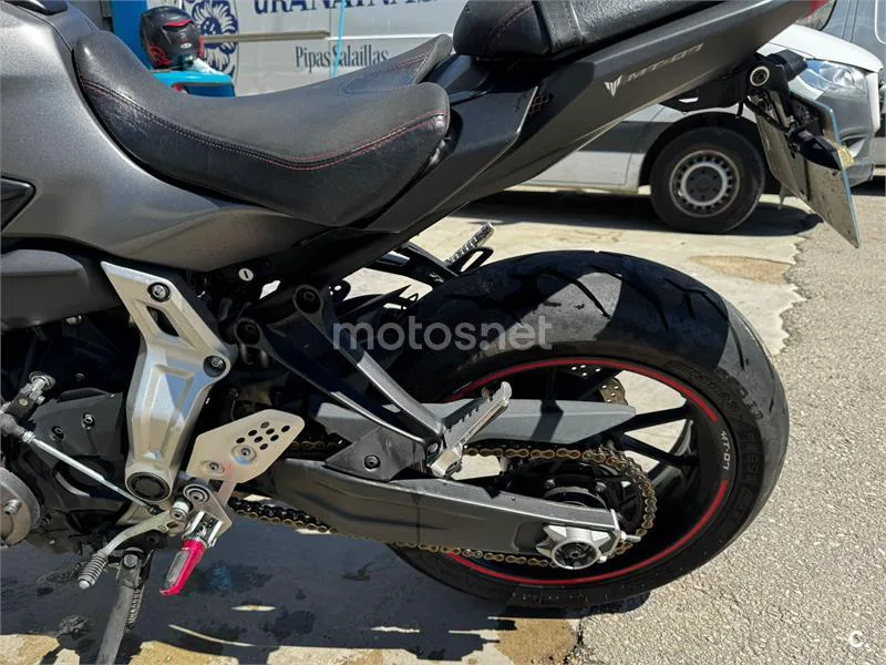 Yamaha MT-07 – Vista 12