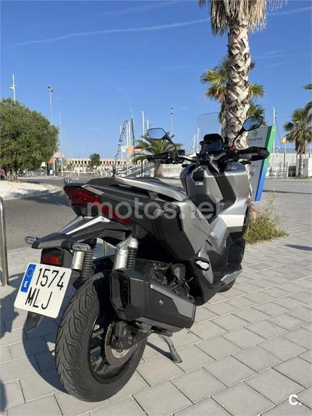 Honda ADV 350 – Vista 6