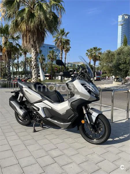 Honda ADV 350 – Vista 8