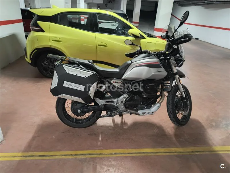 Moto Guzzi V85 TT – Vista 2