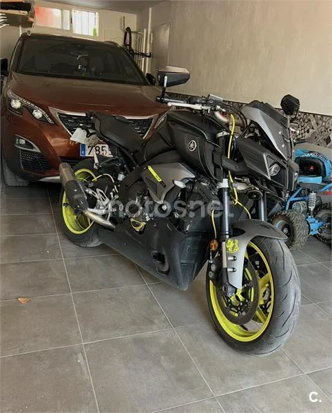 Yamaha MT-10 – Vista 3