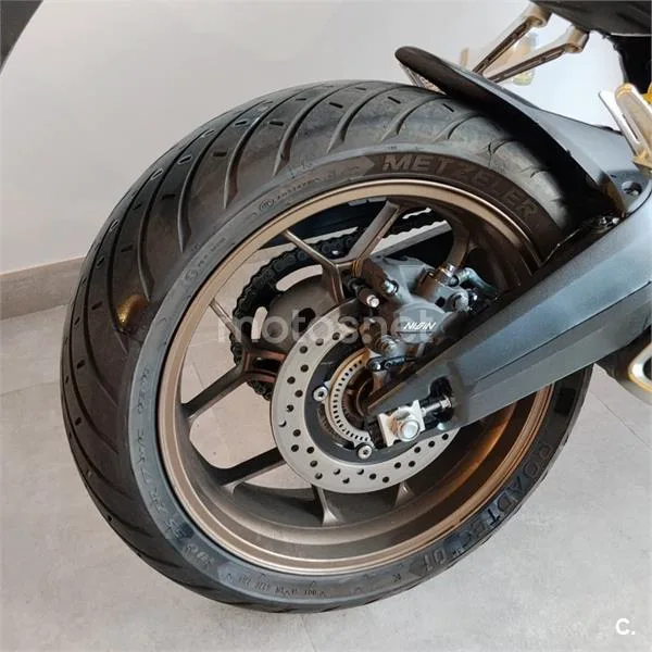 Honda CB 650 R – Vista 17