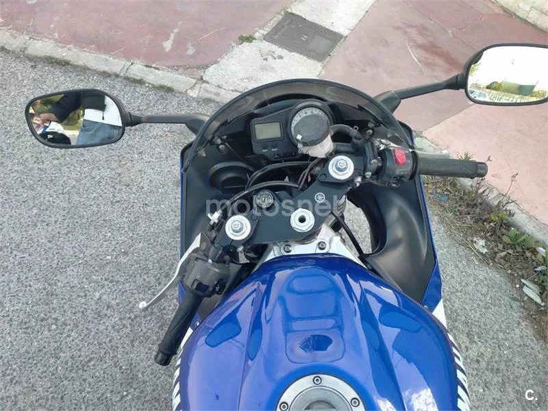 Yamaha R6 – Vista 3