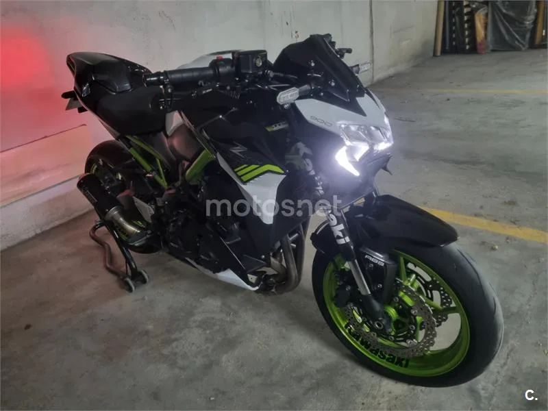 Kawasaki Z900 – Vista 2