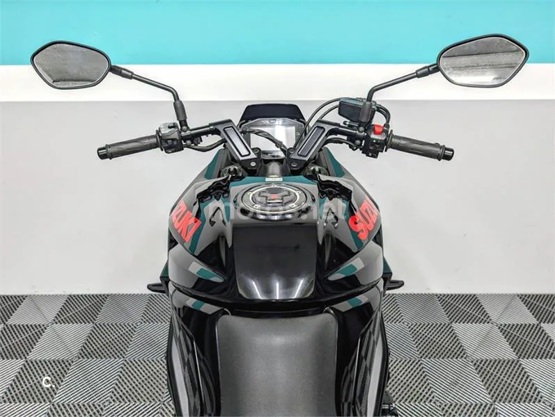 Suzuki Katana 1000 – Vista 8
