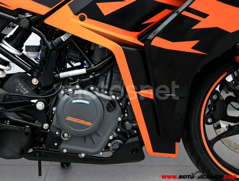 KTM RC – Vista 5