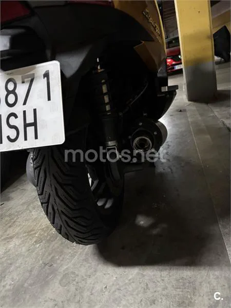 Kymco Super Dink 125 – Vista 4