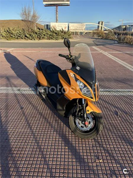 Kymco Super Dink 125 – Vista 5