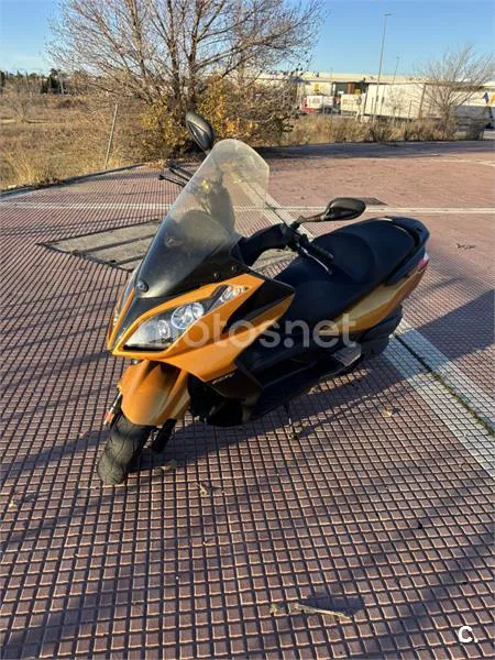 Kymco Super Dink 125 – Vista 6