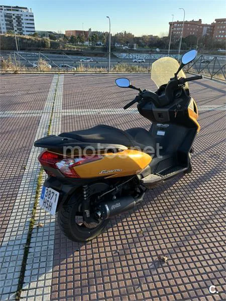 Kymco Super Dink 125 – Vista 8
