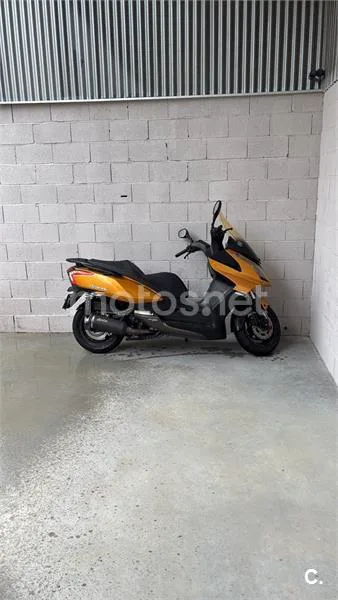 Kymco Super Dink 125 – Vista 10