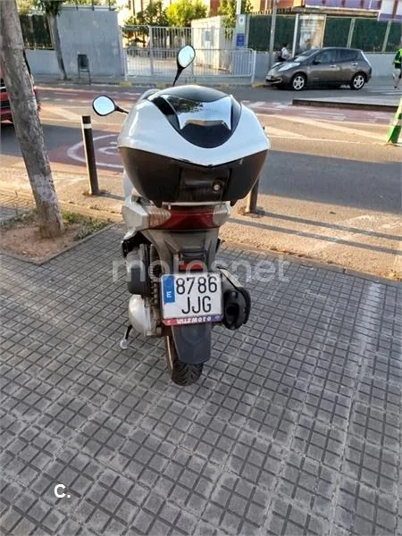 Honda SH 300i – Vista 2