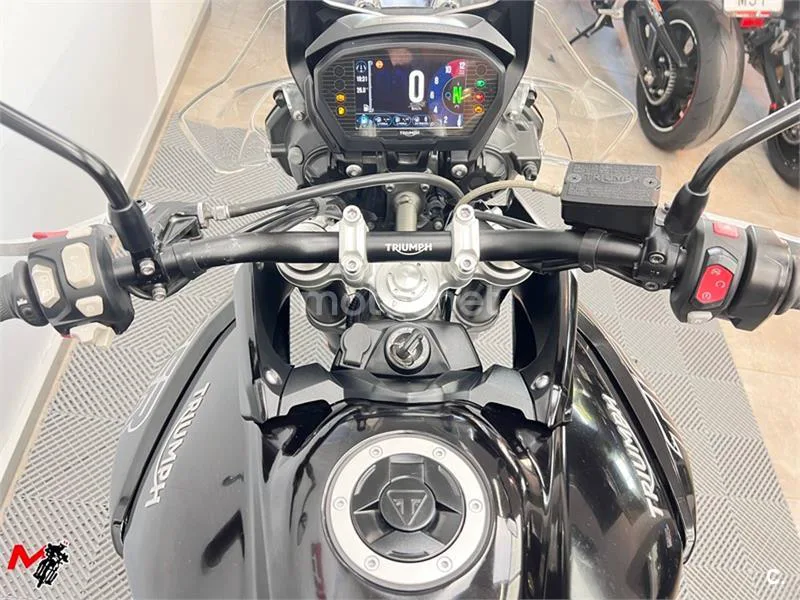 Triumph Tiger 800 XR – Vista 7
