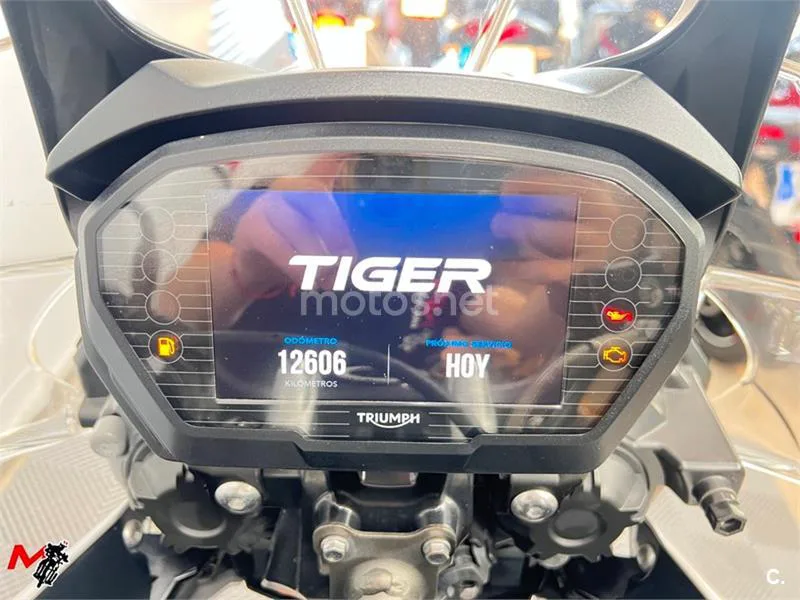 Triumph Tiger 800 XR – Vista 8
