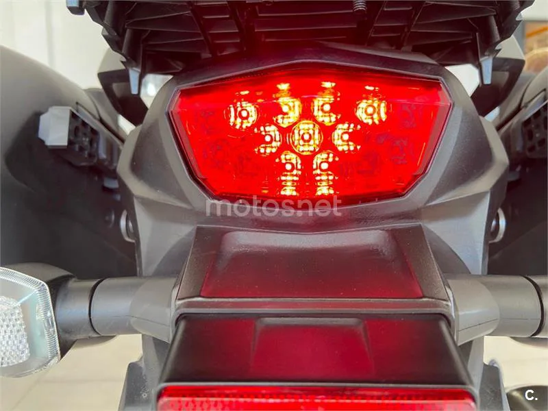 Suzuki V-Strom 650 – Vista 13