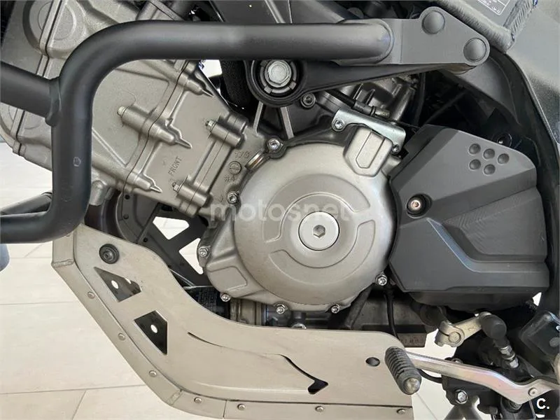Suzuki V-Strom 650 – Vista 6
