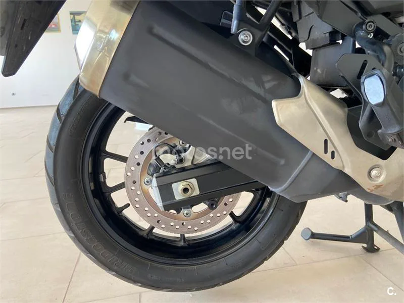 Suzuki V-Strom 650 – Vista 8