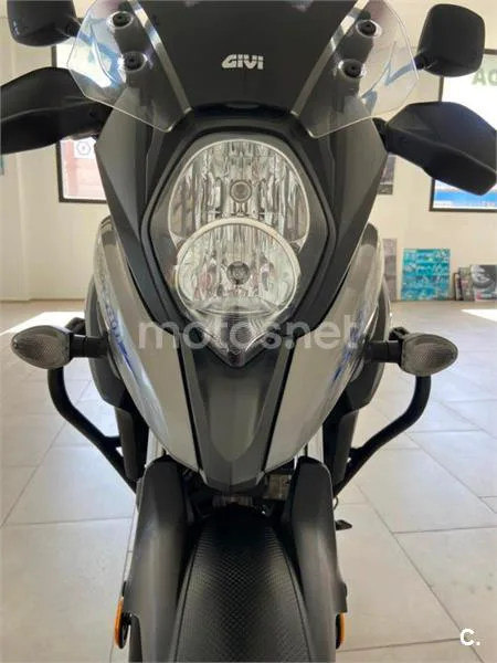 Suzuki V-Strom 650 – Vista 10