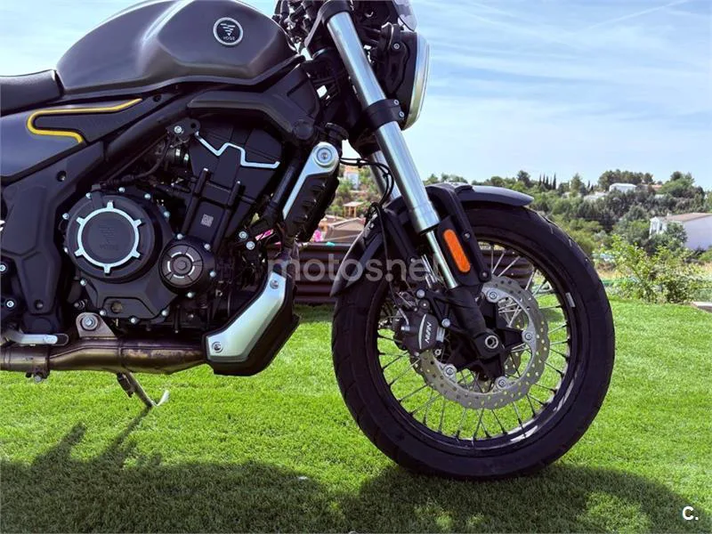 Voge 525 ACX – Vista 3