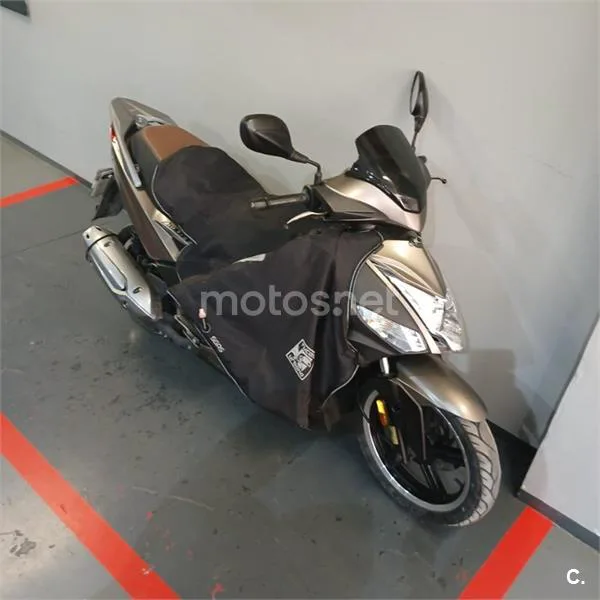 Kymco Agility City 125 – Vista 18