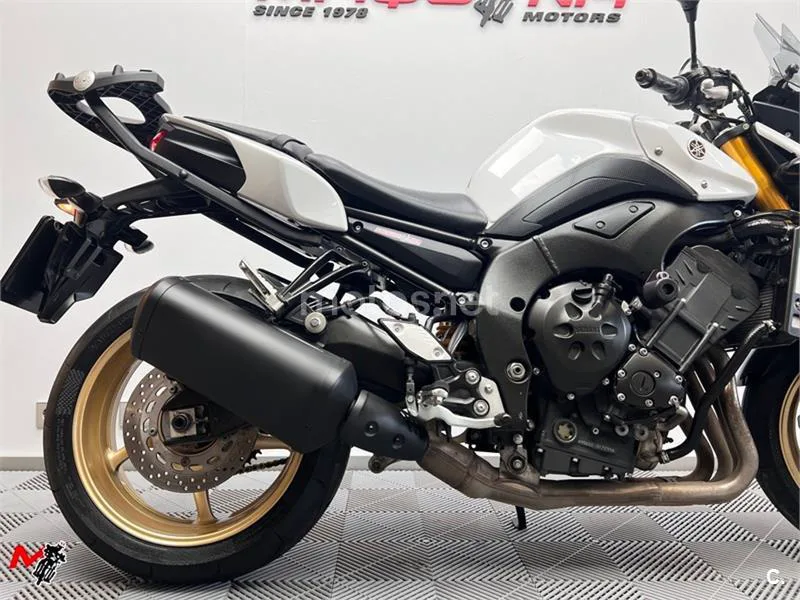 Yamaha FZ8 – Vista 4