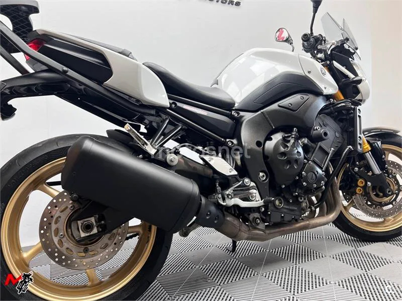 Yamaha FZ8 – Vista 5