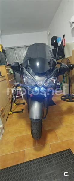 Kawasaki 1400GTR - Vista 5