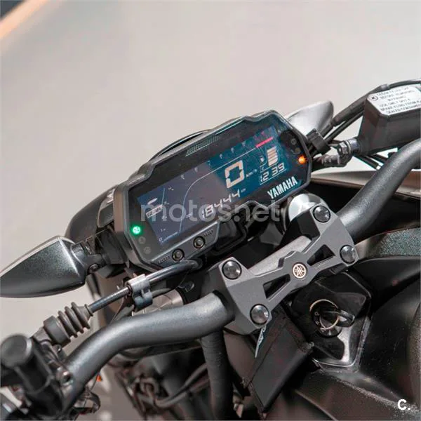 Yamaha MT-125 – Vista 18