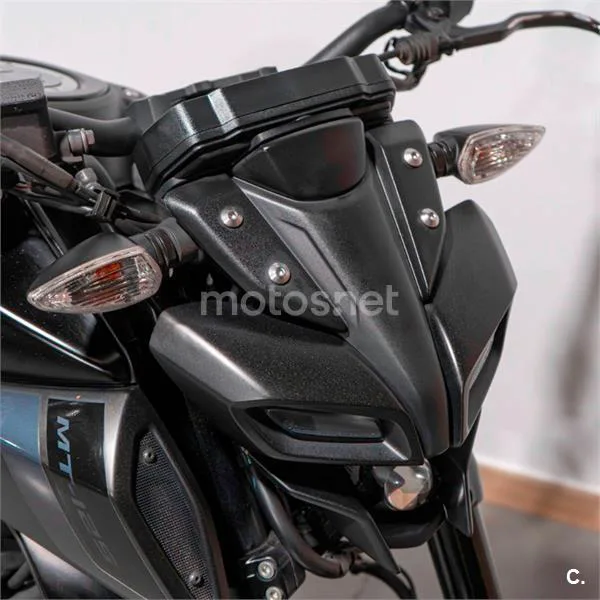 Yamaha MT-125 – Vista 7