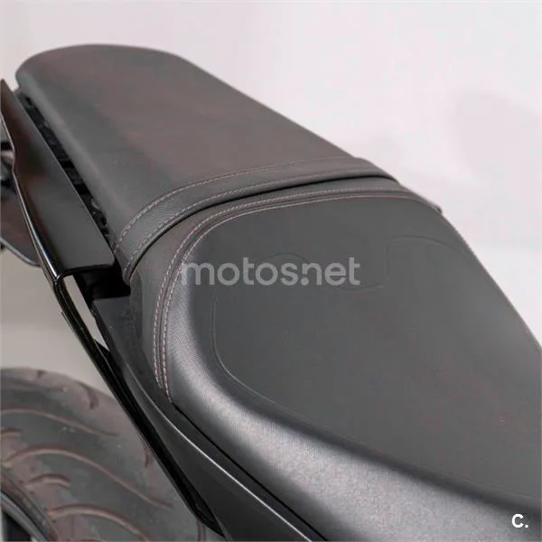 Yamaha MT-125 – Vista 8