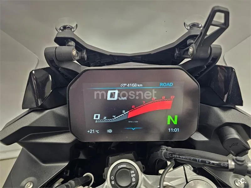 BMW F 900 XR – Vista 6