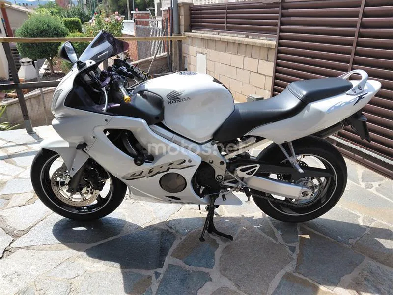 Honda CBR 600 F – Vista 7