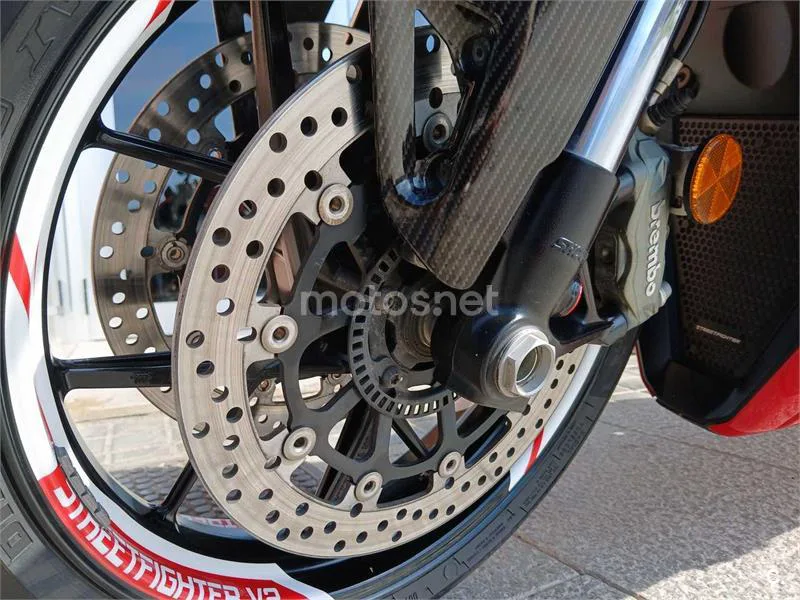 Ducati Streetfighter V2 – Vista 15