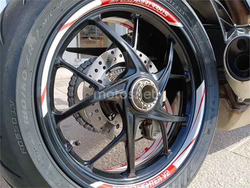 Ducati Streetfighter V2 – Vista 10