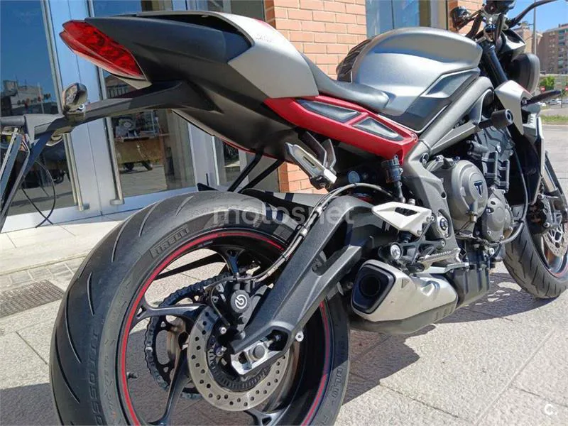 Triumph Street Triple – Vista 7