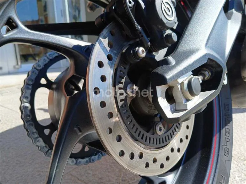 Triumph Street Triple – Vista 9
