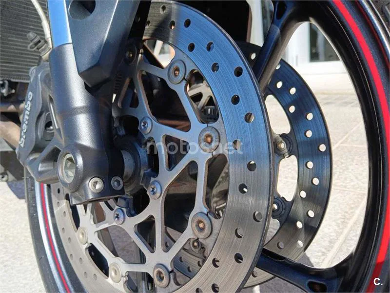 Triumph Street Triple – Vista 10