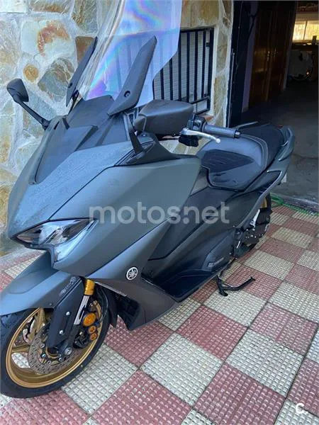 Yamaha TMAX 560 – Vista 2