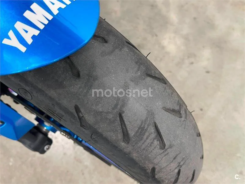 Yamaha FZ1 – Vista 15