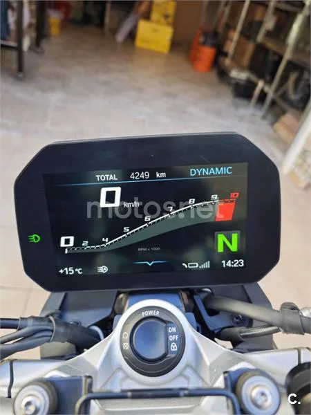 BMW F 900 R – Vista 8