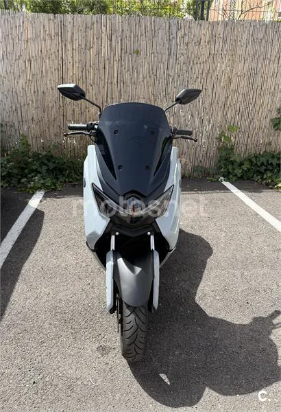 Yamaha NMAX – Vista 5