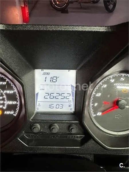 Kymco Super Dink 350 – Vista 9