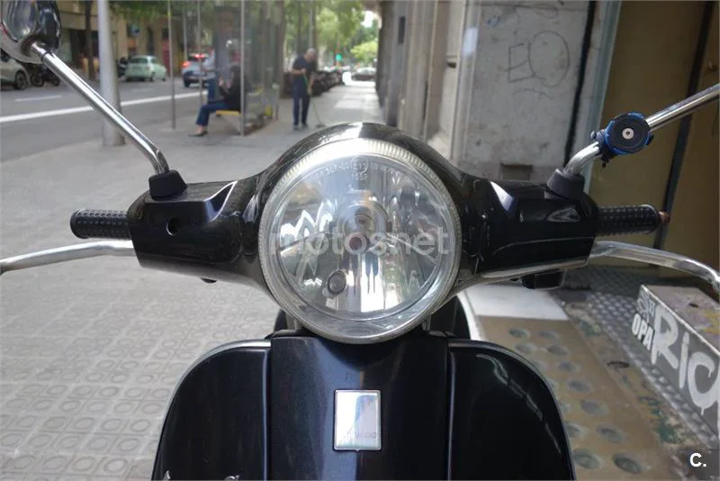 Vespa LX 125 – Vista 12
